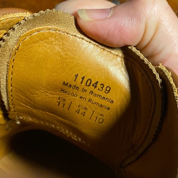 Men’s Oxfords sz11 camel suede - Picture 4 of 5